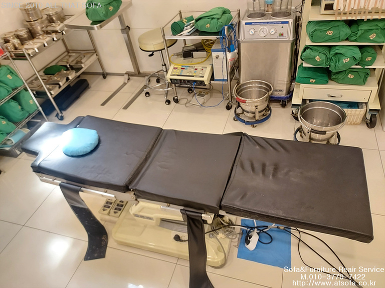 역삼동 올리브성형외과 내부 의료용 침대 방석 천갈이 전
